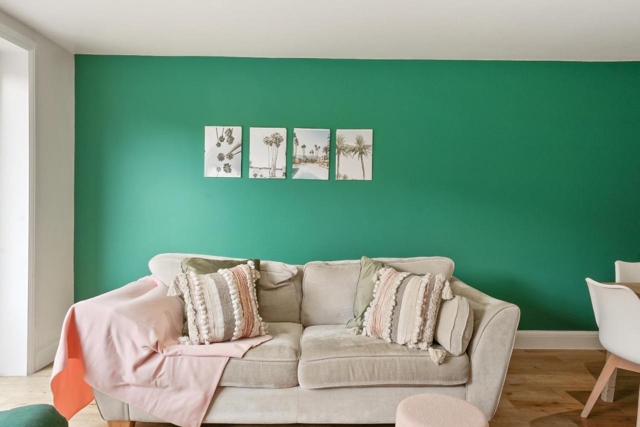 Lovely 4 Bed With Ensuite Free Wifi Off Street Parking In Sutton Morden  Экстерьер фото
